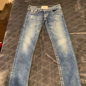 Light washed Big Star skinny jeans! No holes